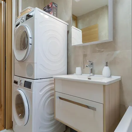 Premium Stan 70 * Βελιγράδι