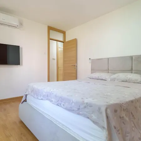 Premium Stan 70 Διαμέρισμα